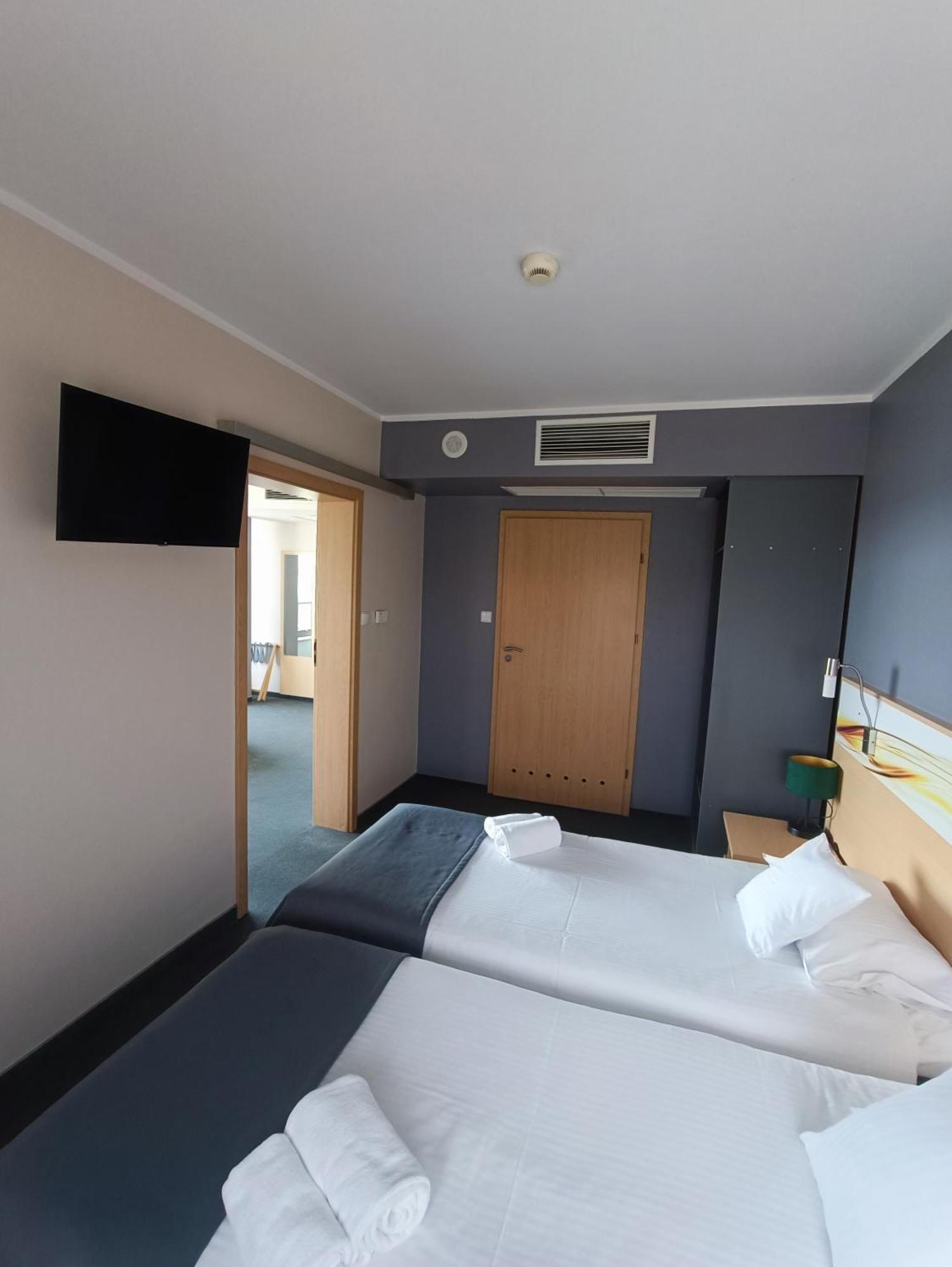 Quality Silesian Hotel كاتوفيتسه المظهر الخارجي الصورة